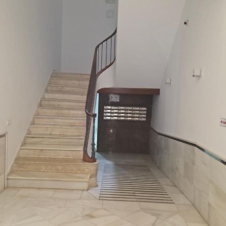 Chic Casa Cathedral At Calle Fresca 2-Bedroom Apartment In Malaga City Center Buitenkant foto